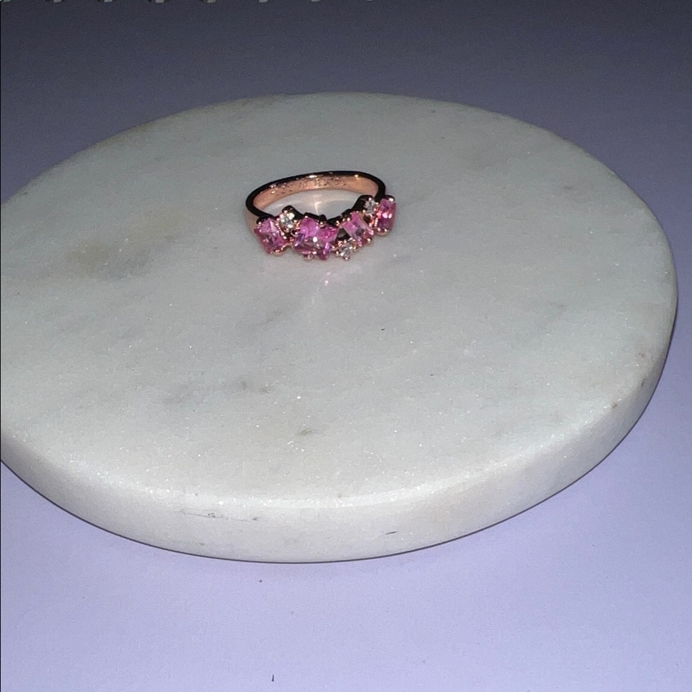 Elegant Pink and rose gold Gemstone Ring